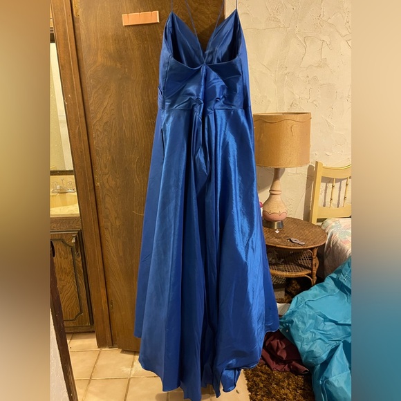 Prom Dress! - Picture 4 of 8